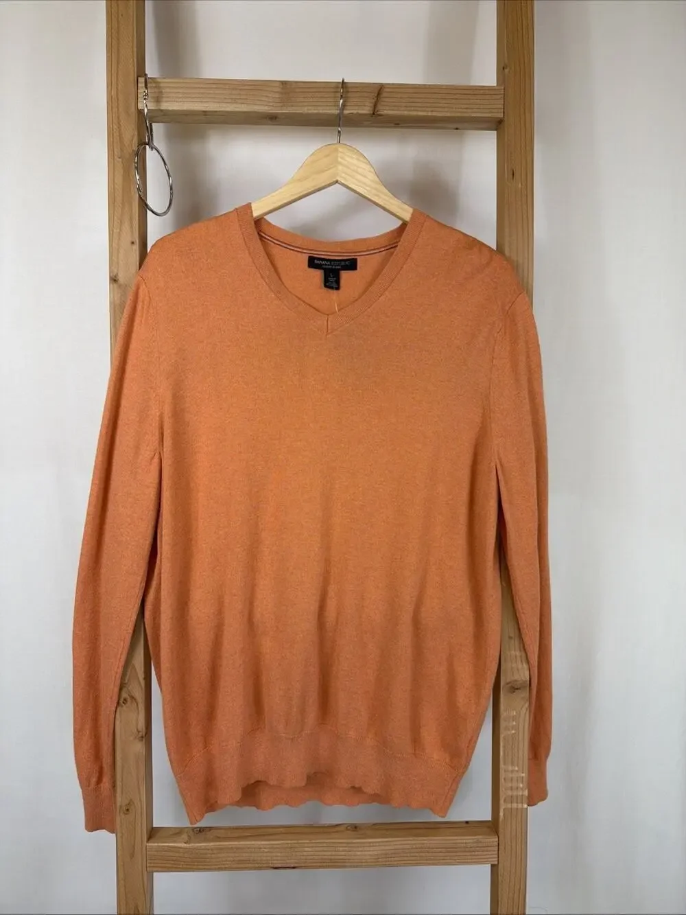 Banana Republic Tangerine V Neck Long Sleeve Sweater #1188 Size LG Luxury Blend
